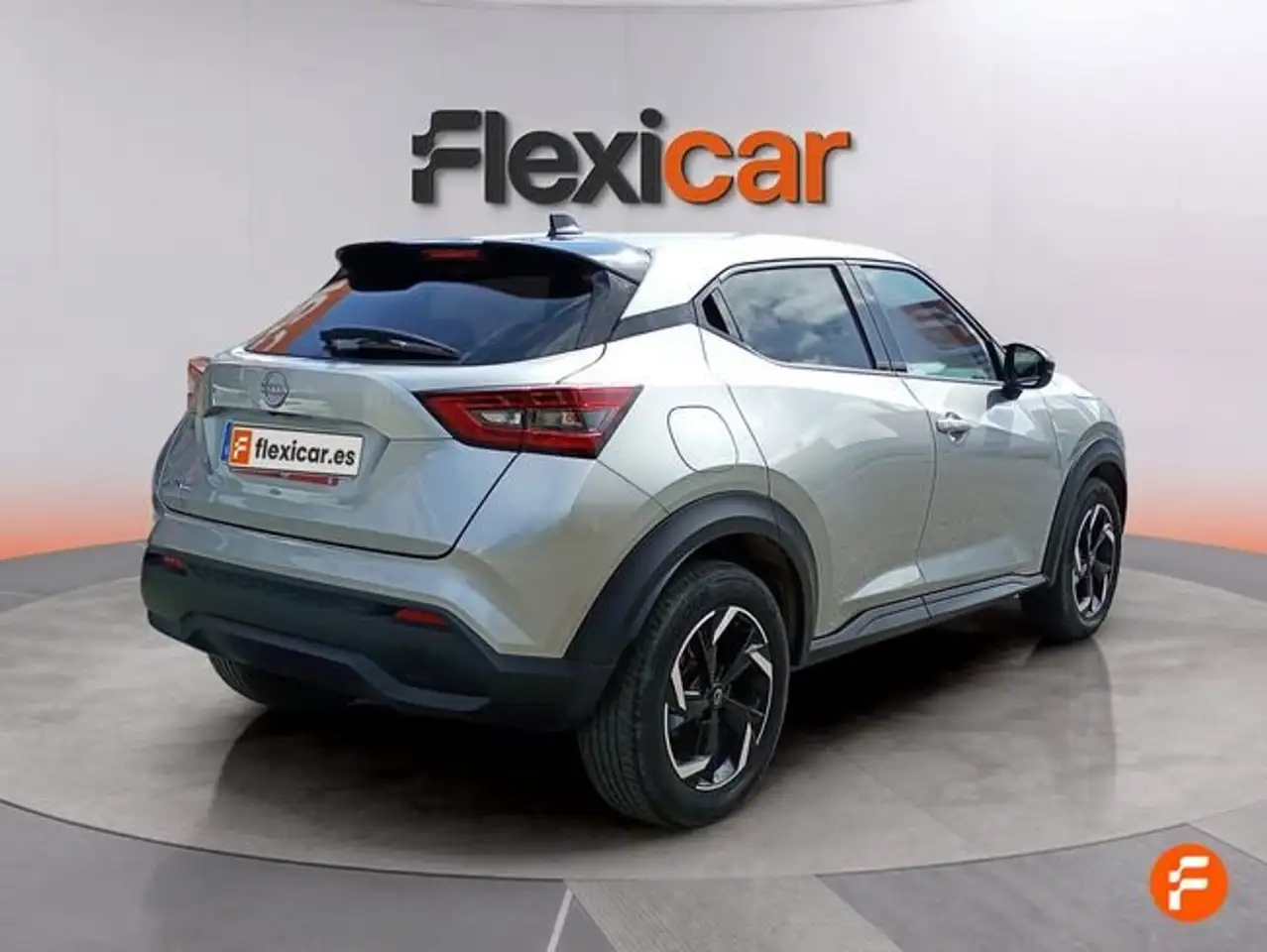 Nissan Juke 1.0 DIG-T N-Connecta 4x2 DCT 7 84kW — Galería del vehículo 4