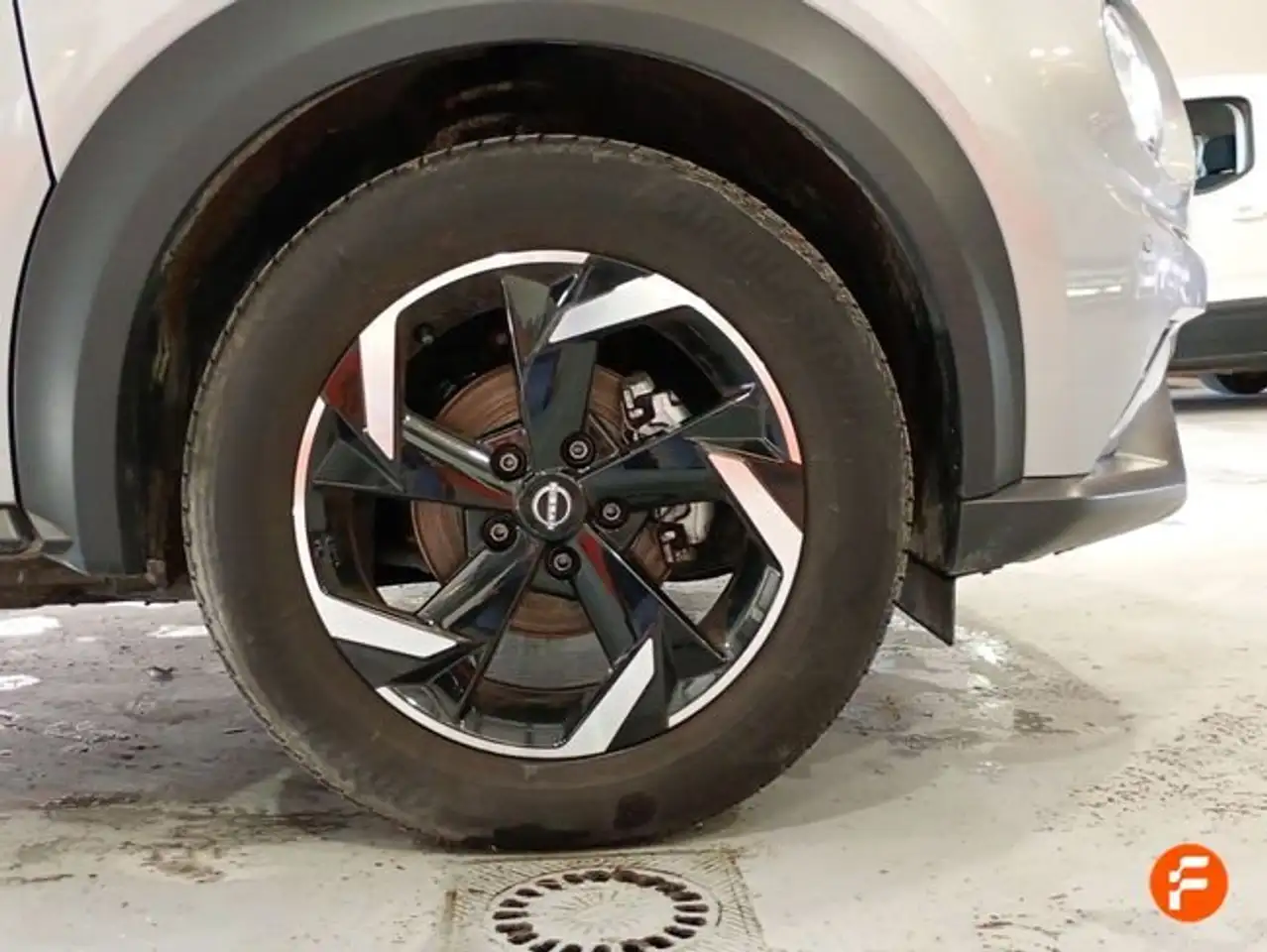 Nissan Juke 1.0 DIG-T N-Connecta 4x2 DCT 7 84kW — Galería del vehículo 23