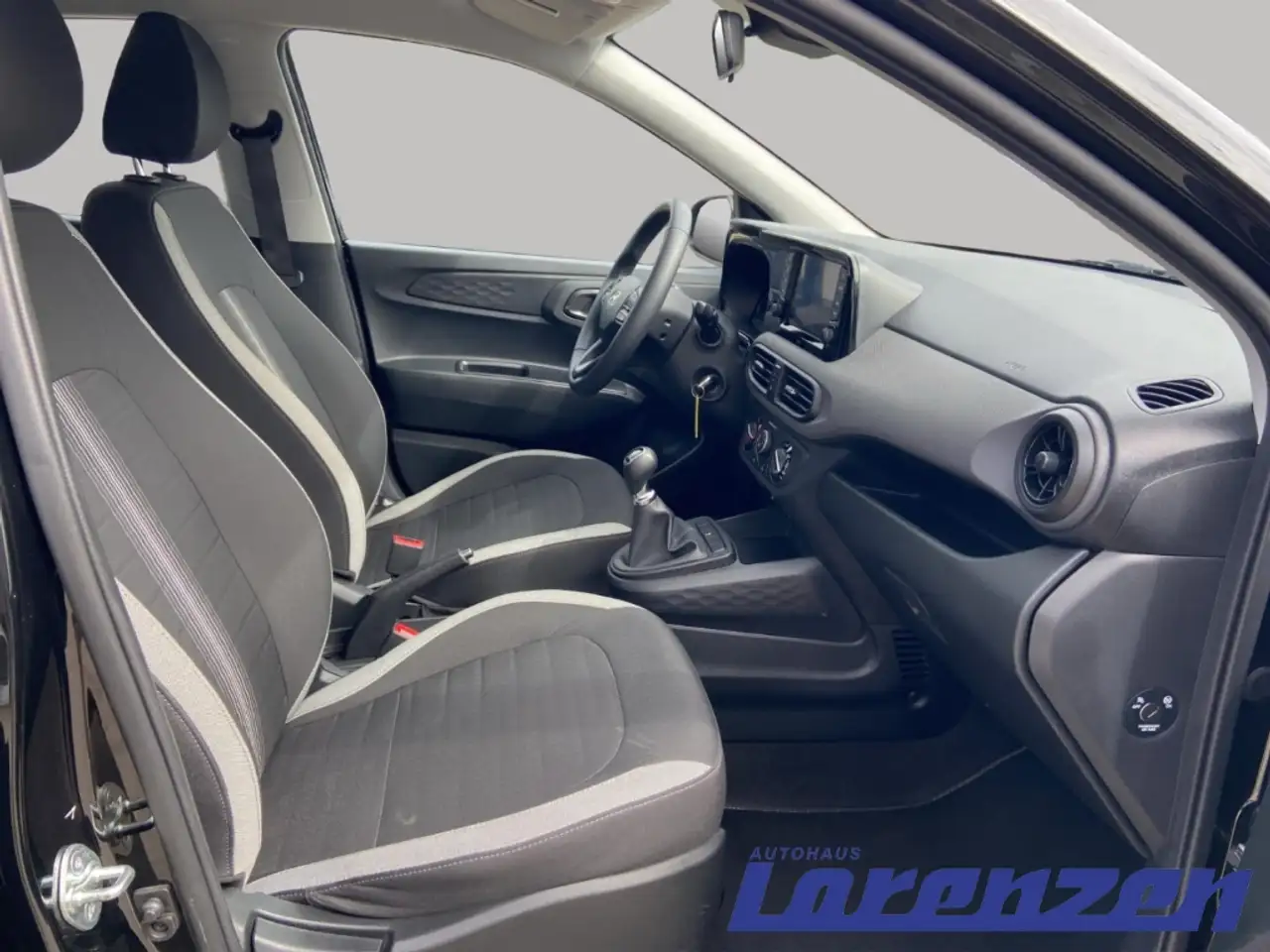 Hyundai i10 FL (MY25) 1.0 Benzin (63 PS) 5-MT 2WD Select Navi — Galería del vehículo 9