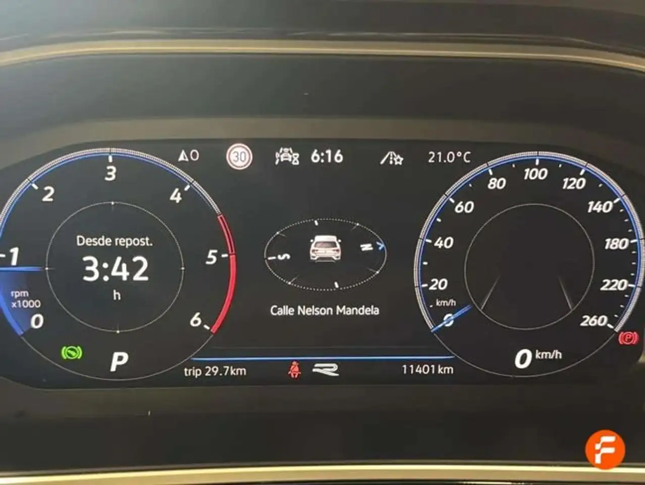 Volkswagen T-Roc 2.0TDI R-Line DSG7 110KW — معرض صور السيارة 20