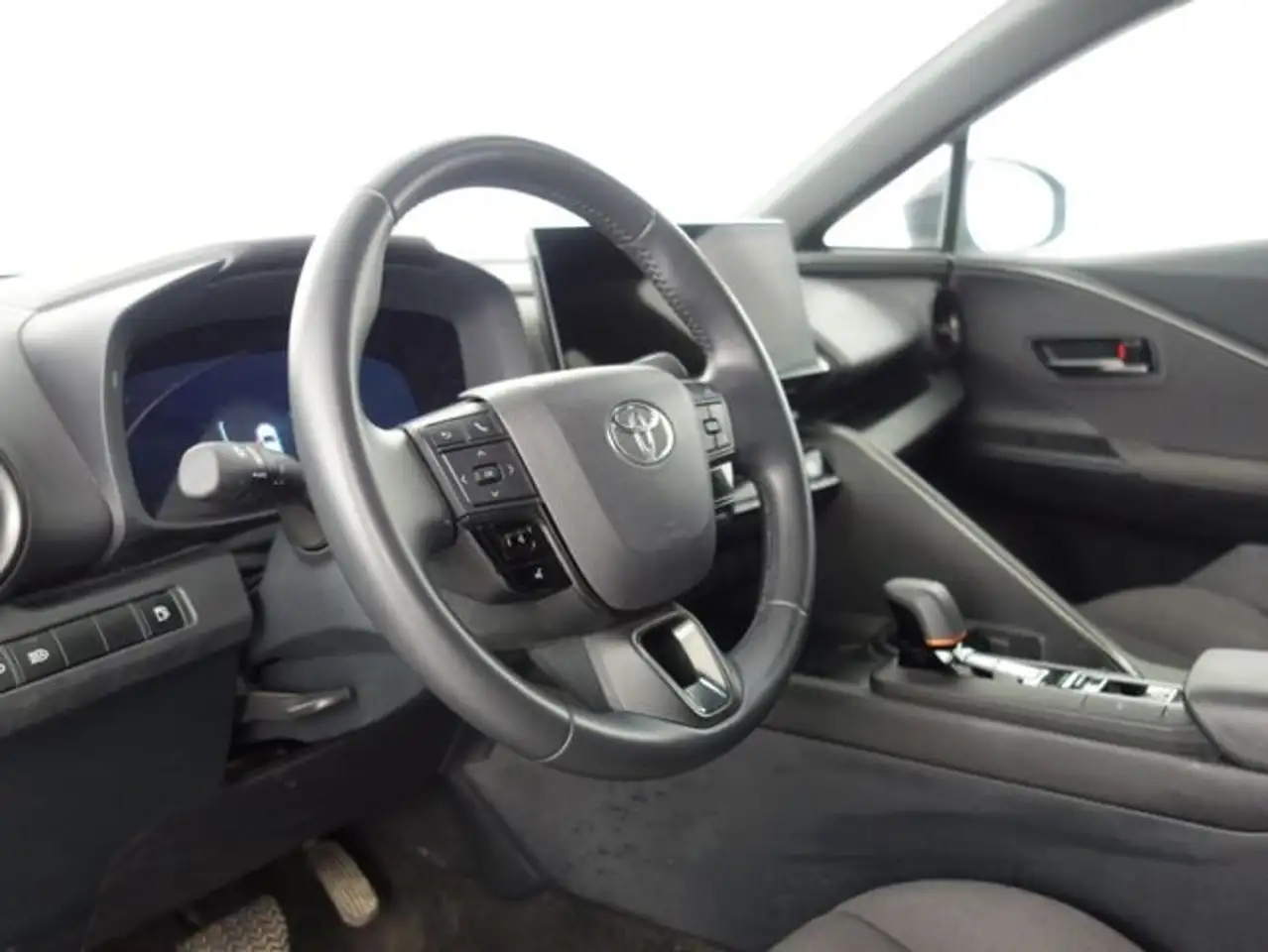 Toyota C-HR 140H Advance — Galerie du véhicule 11