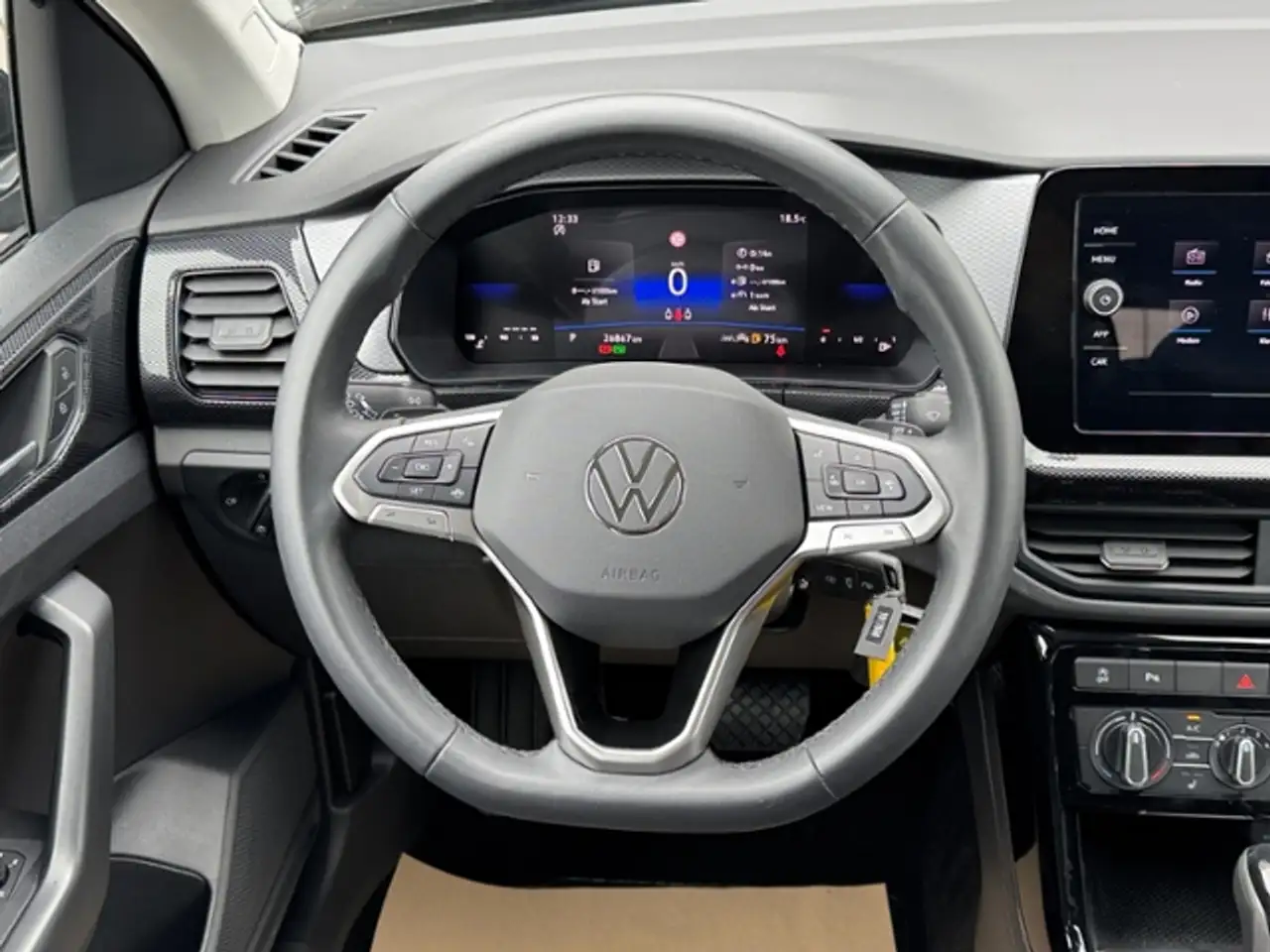 Volkswagen T-Cross Life 1.0 l TSI 116 PS 7-Gang-DSG — Galería del vehículo 13