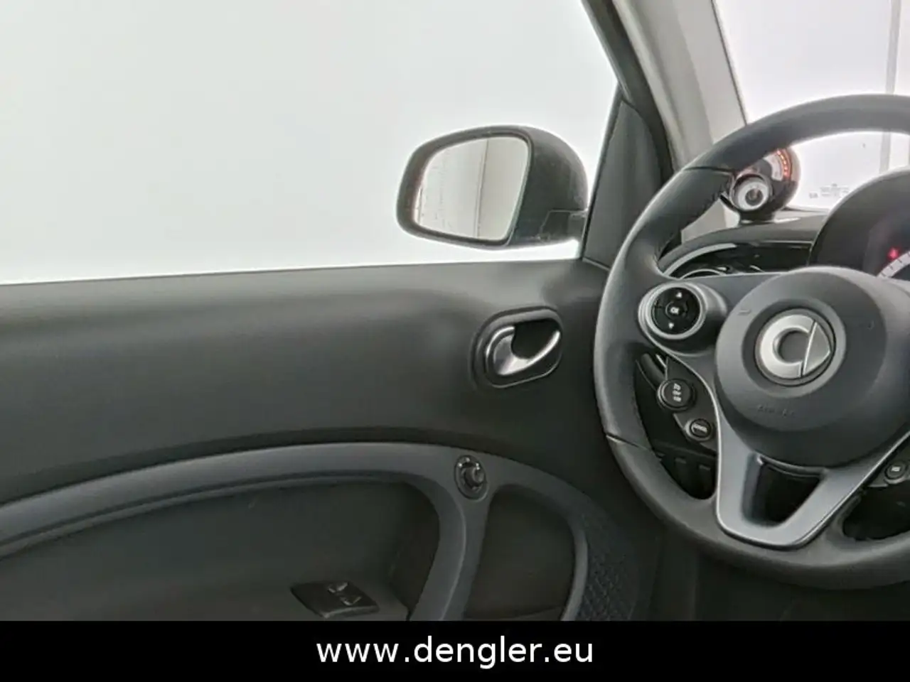 smart forTwo FORTWO Coupe EQ LEDER*22KW*PANO*LED PRIME — معرض صور السيارة 6