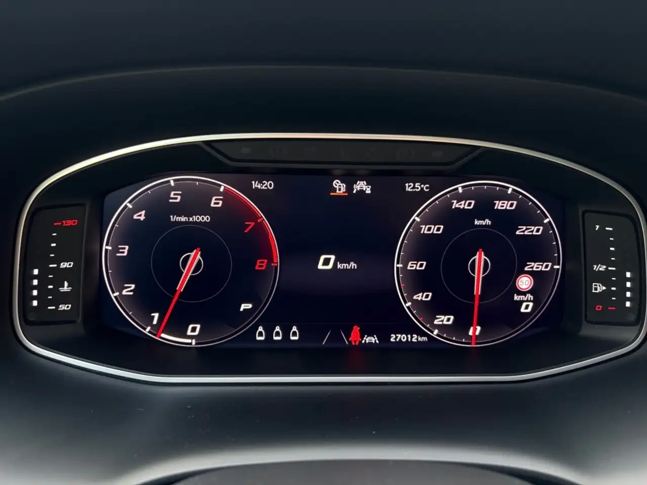 SEAT Ateca 1.5 TSI LED/AHK/KAM/ASSIST/ACC/KESSY/BEATS — معرض صور السيارة 15