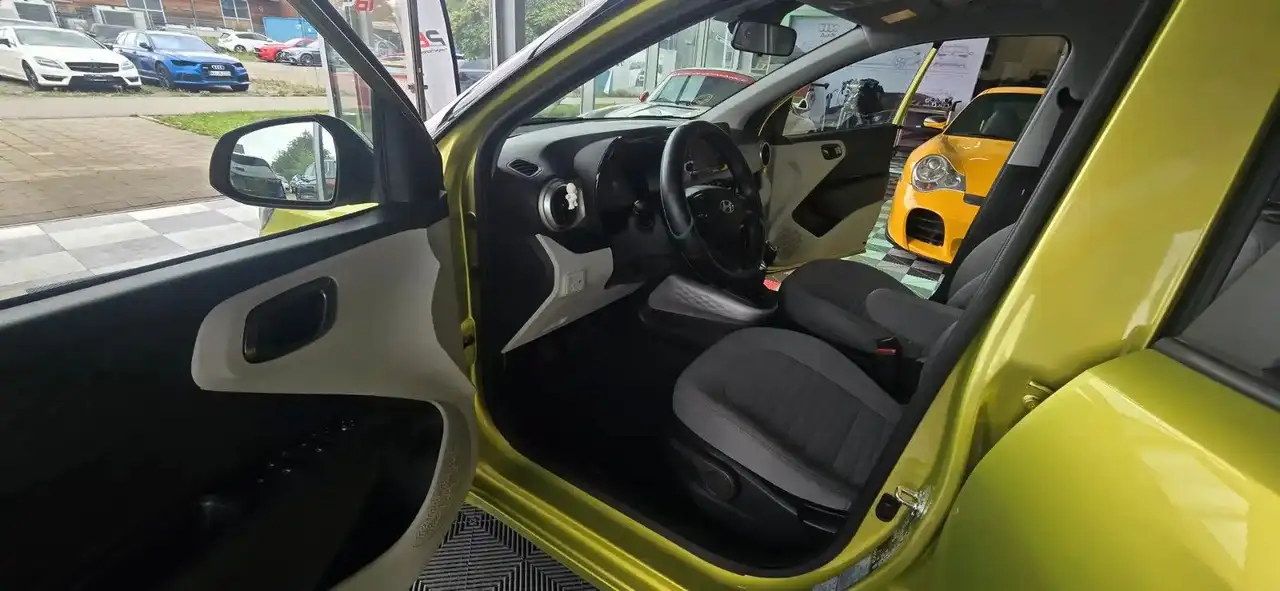 Hyundai i10 Prime/Kamera/Apple Car Play/Navi/Lenkradheiz — Galerie du véhicule 18