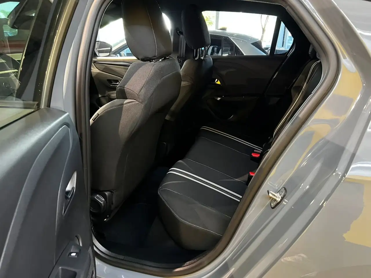 Opel Corsa GS Line MHEV - S/LHZ | RFK | TotW. — معرض صور السيارة 10
