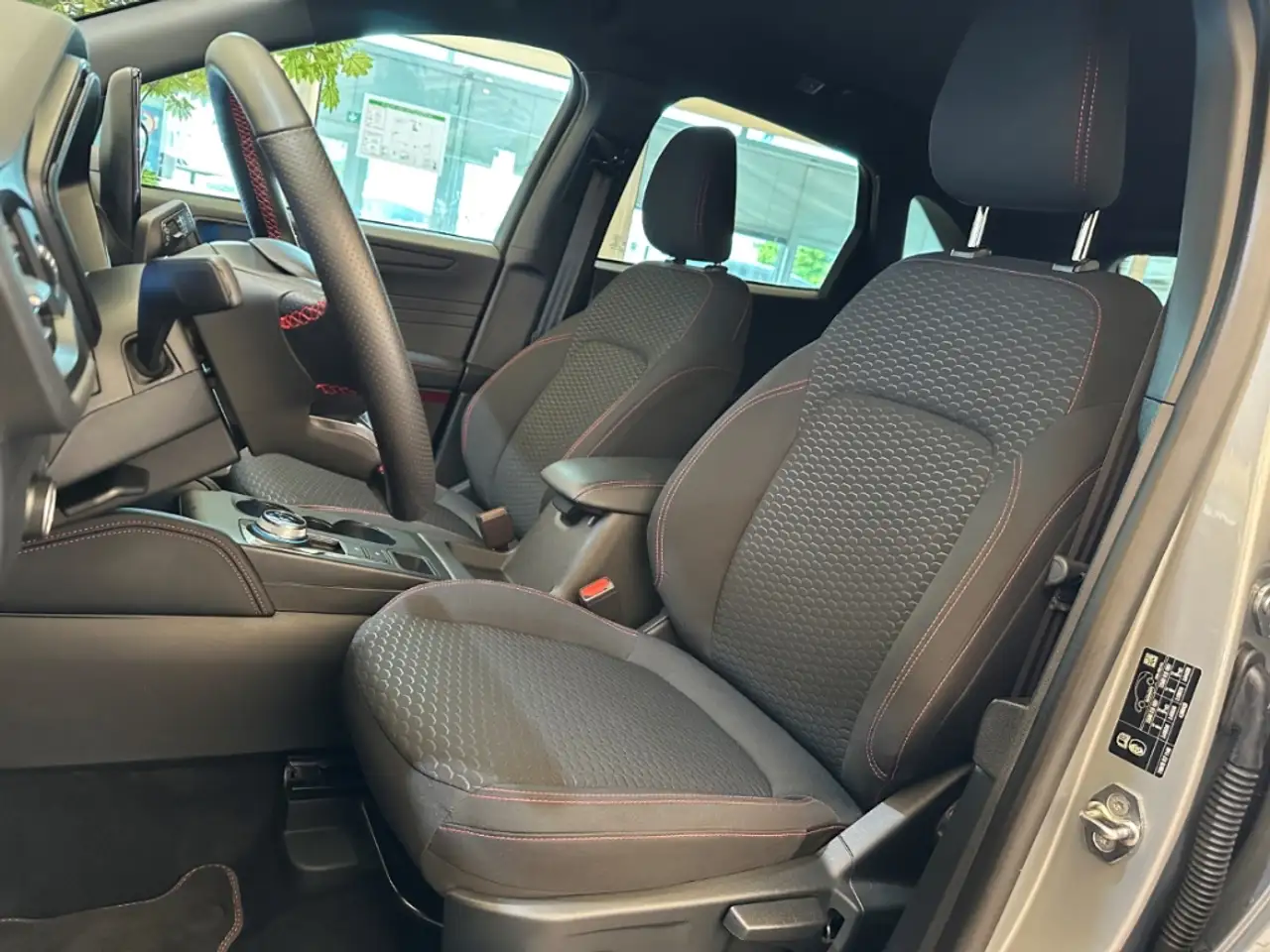 Ford Kuga ST-Line+5 J. Garantie*+Kamera+Key-Free — Galería del vehículo 12