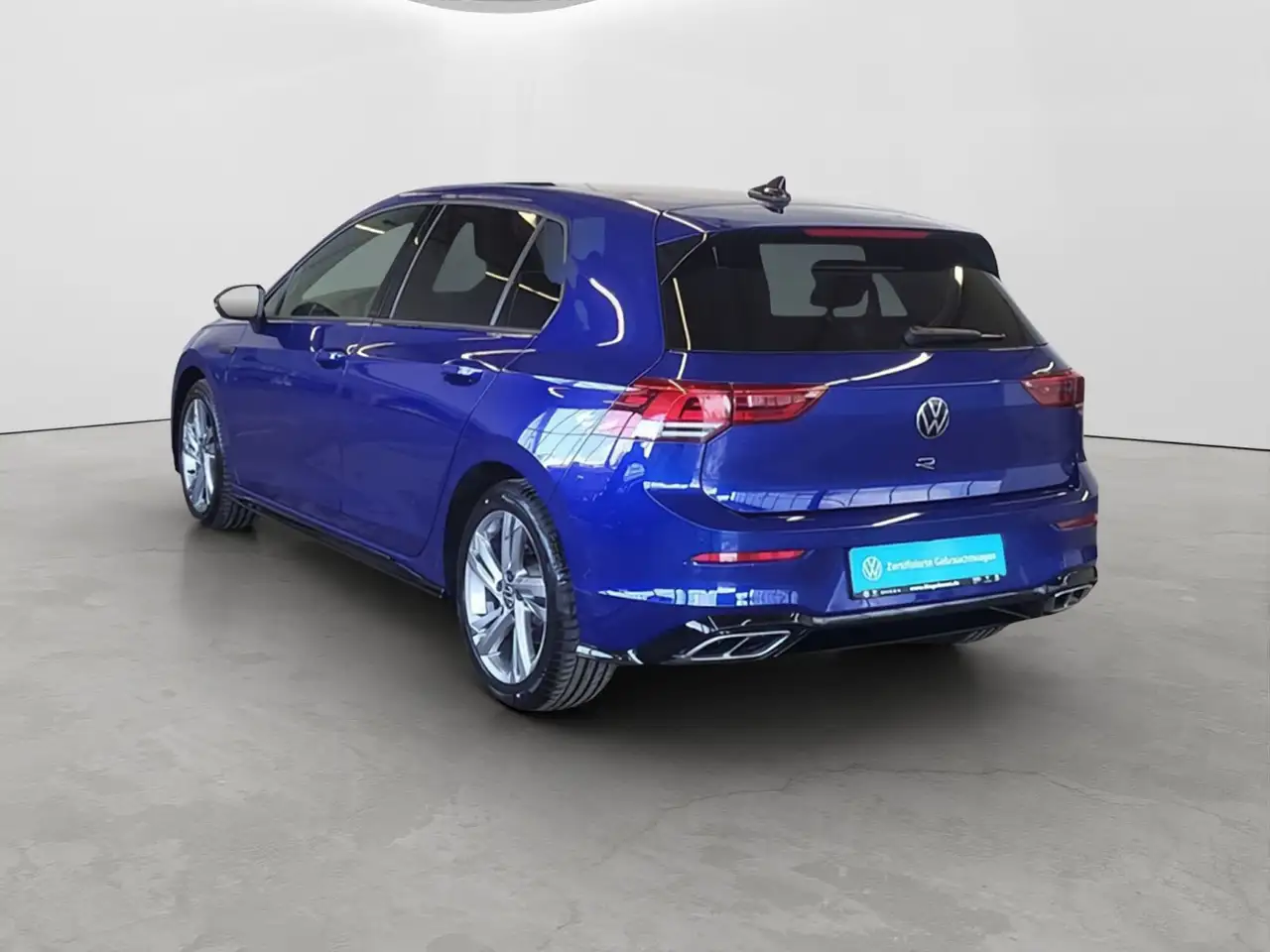 Volkswagen Golf VIII 1.5 TSI R-Line *LED*AHK*Navi*ACC*+3J. — معرض صور السيارة 4