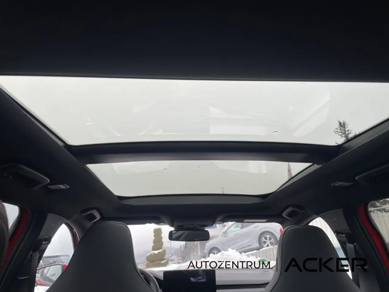 Ford Focus Turnier ST X 2.3 AT7 Pano/aAHK/ACC -34%* — معرض صور السيارة 14