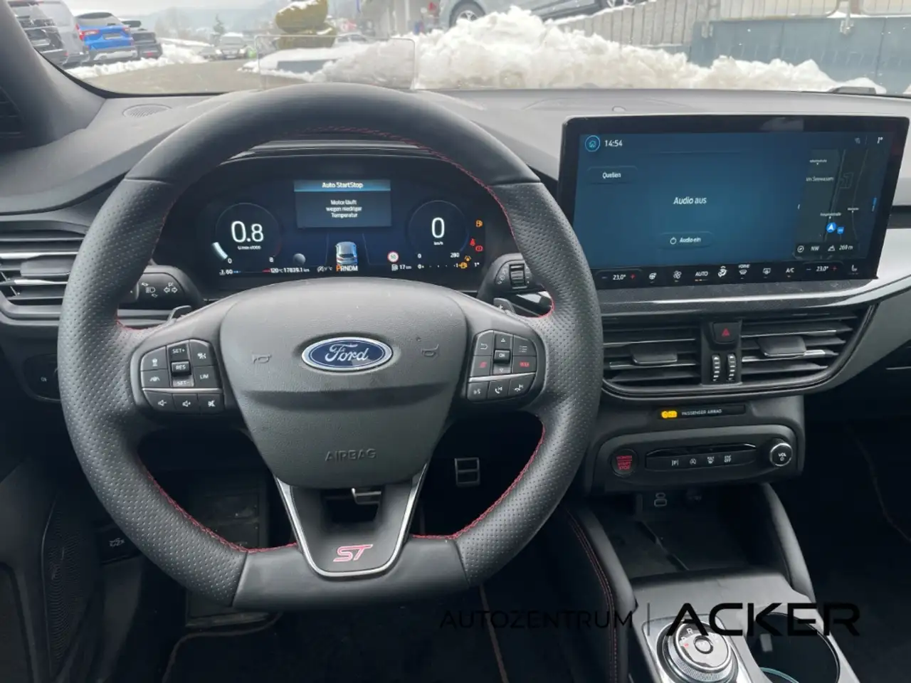 Ford Focus Turnier ST X 2.3 AT7 Pano/aAHK/ACC -34%* — معرض صور السيارة 13
