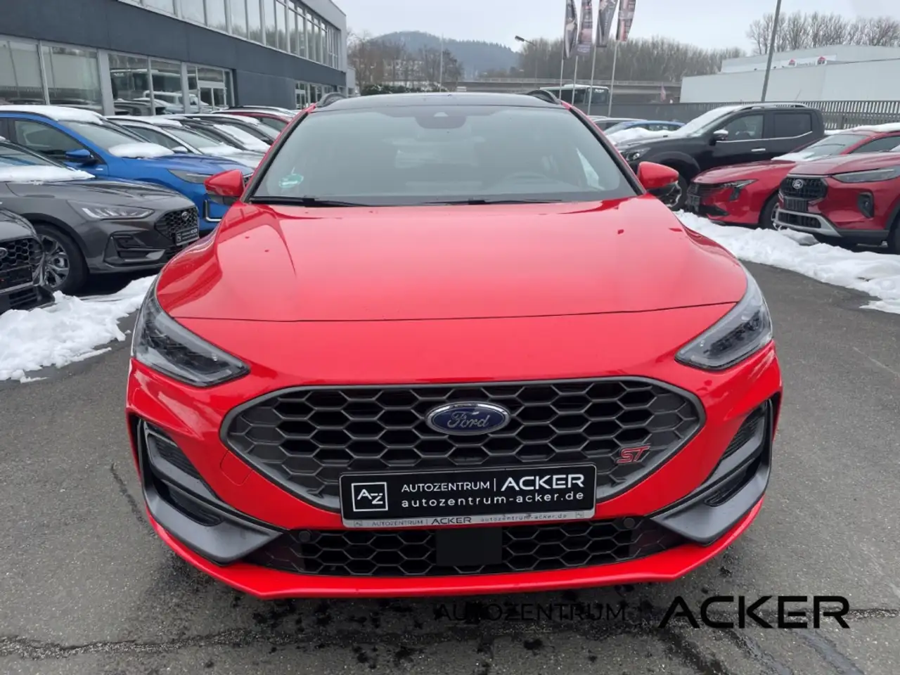 Ford Focus Turnier ST X 2.3 AT7 Pano/aAHK/ACC -34%* — معرض صور السيارة 3