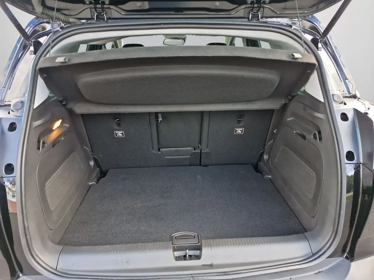 Opel Crossland 1.2 Turbo ELEGANCE LED+Navi+SHZ+Kam. — Galerie du véhicule 12