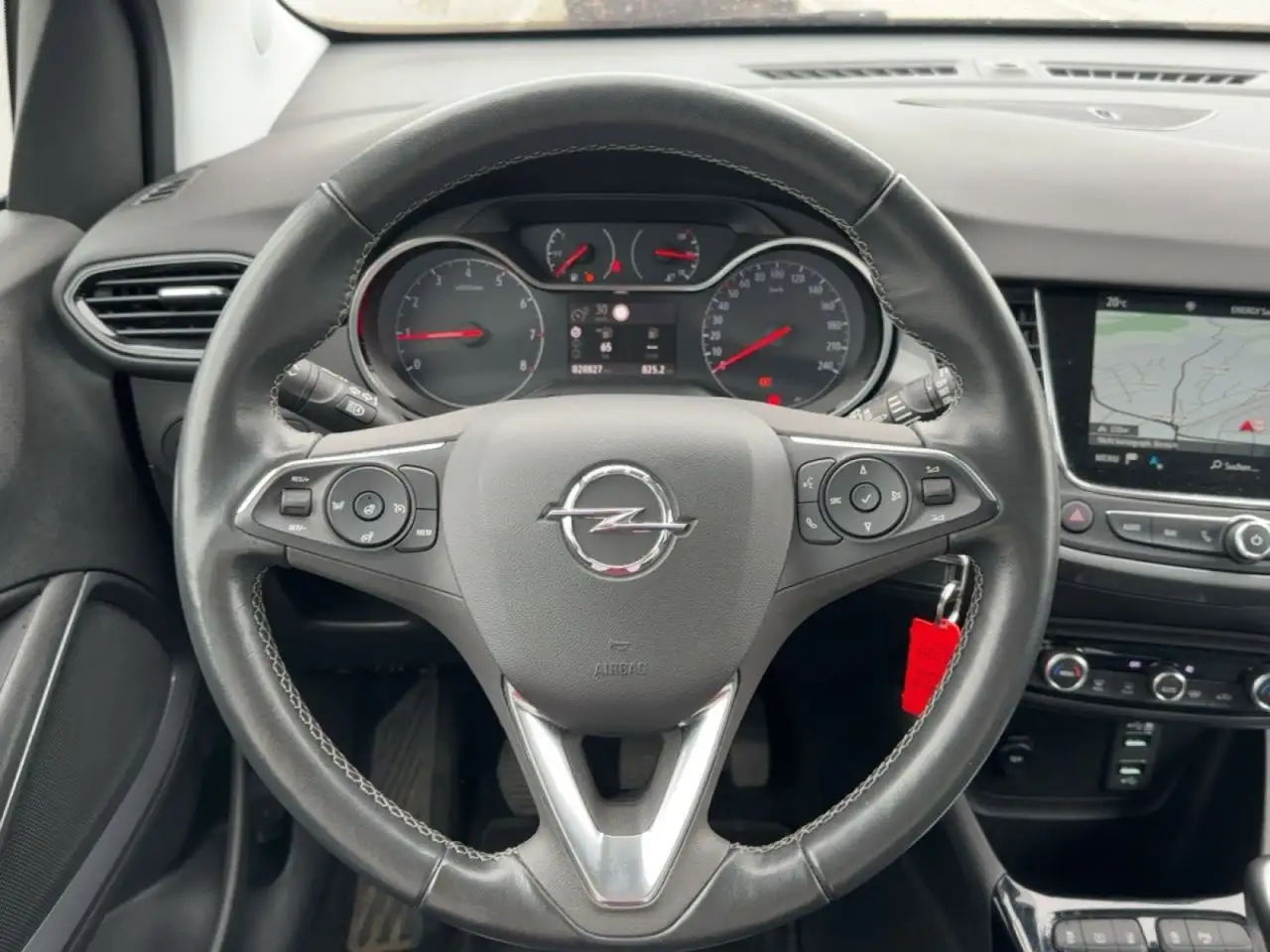 Opel Crossland Elegance — معرض صور السيارة 12