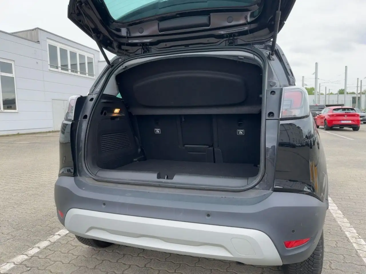 Opel Crossland Elegance — معرض صور السيارة 8