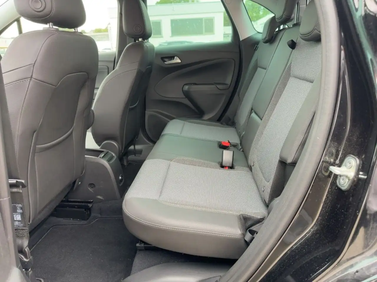 Opel Crossland Elegance — معرض صور السيارة 10