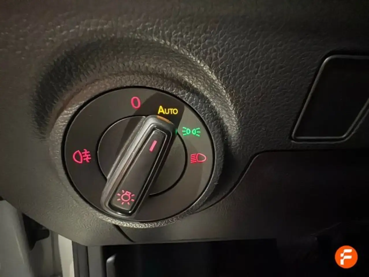 SEAT Arona 1.5 EcoTSI S&S Special Edition DSG7 150 — معرض صور السيارة 24