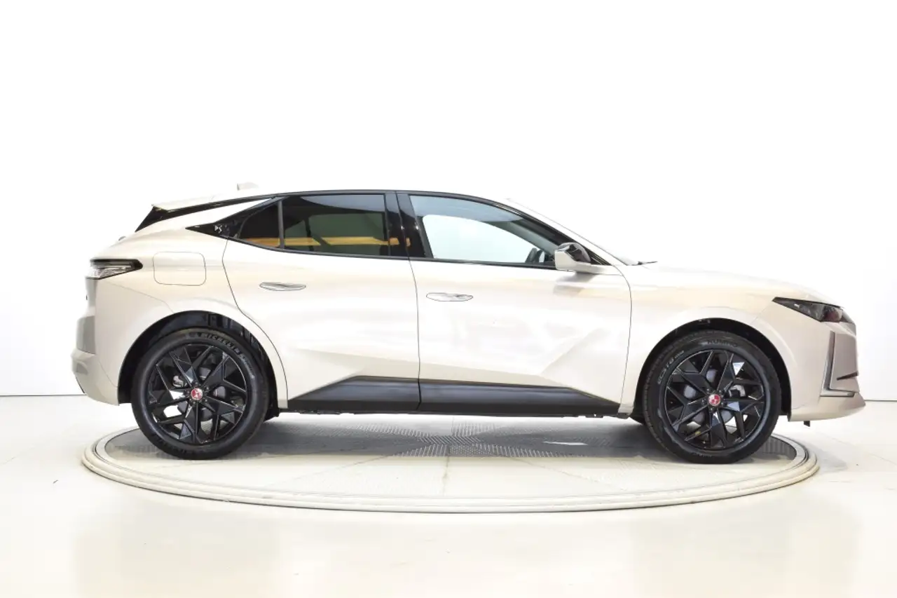 DS Automobiles DS 4 1.2 PureTech Performance Line Aut. 130 — معرض صور السيارة 6