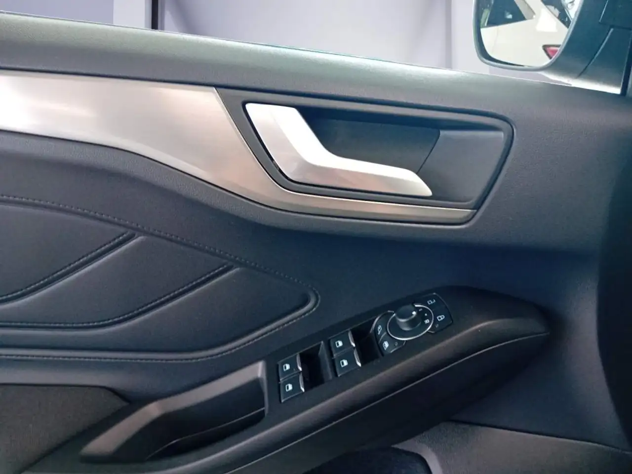 Ford Focus Turnier TITANIUM EDITION — معرض صور السيارة 18