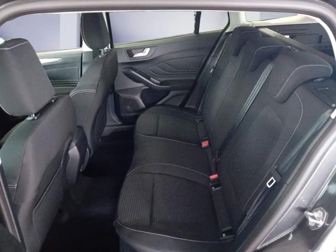 Ford Focus Turnier TITANIUM EDITION — معرض صور السيارة 9