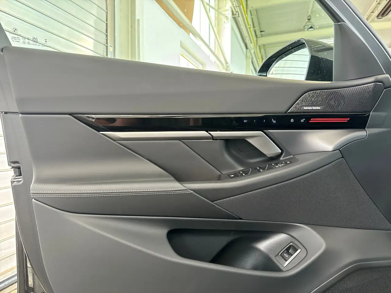 BMW 530 e Limousine 487€ netto/mtl.*19"*LC Prof.*HUD*H/K*D — معرض صور السيارة 18