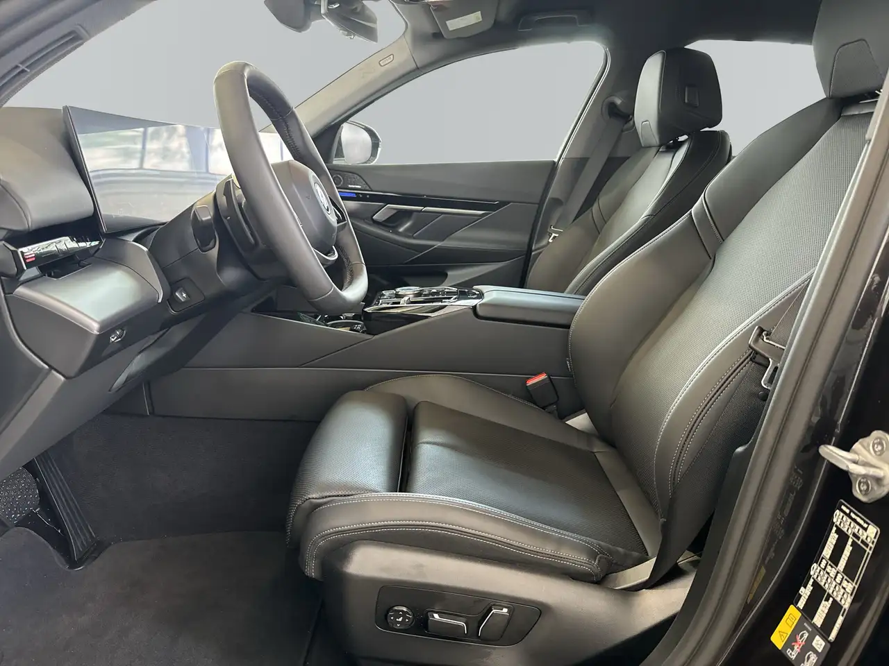 BMW 530 e Limousine 487€ netto/mtl.*19"*LC Prof.*HUD*H/K*D — معرض صور السيارة 8