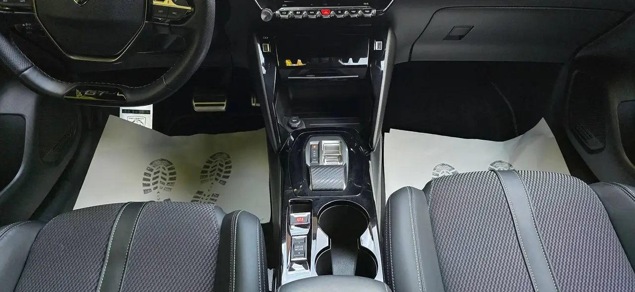 Peugeot 208 208 Hybrid e-DSC6 GT — معرض صور السيارة 22