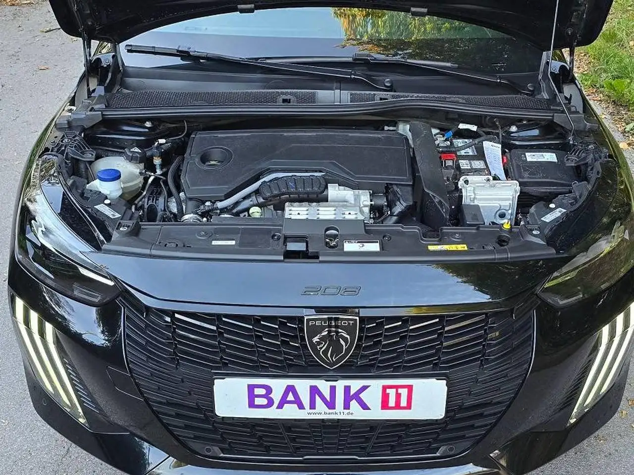 Peugeot 208 208 Hybrid e-DSC6 GT — معرض صور السيارة 28
