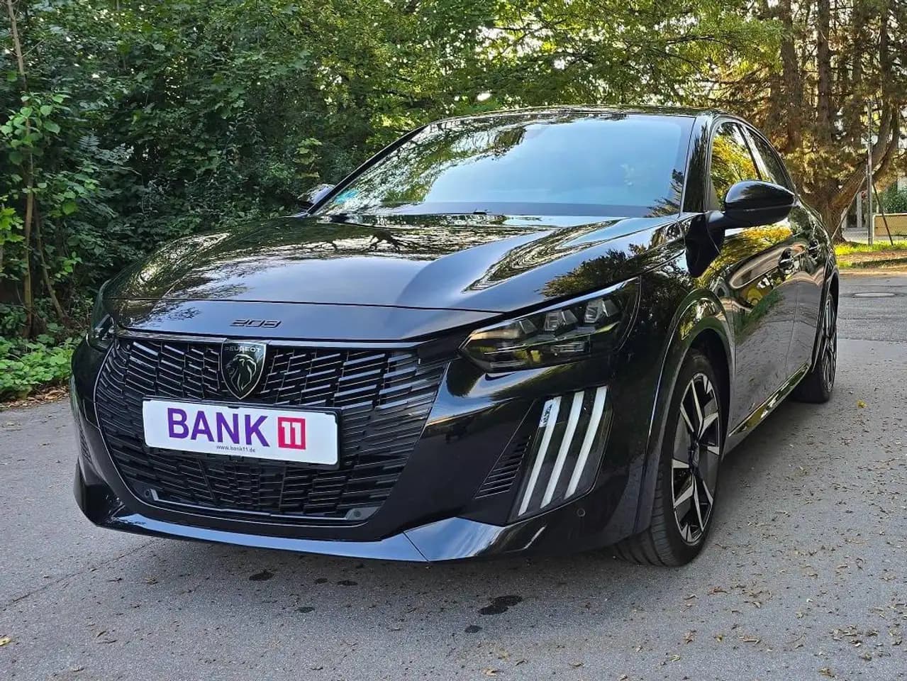 Peugeot 208 208 Hybrid e-DSC6 GT — معرض صور السيارة 3