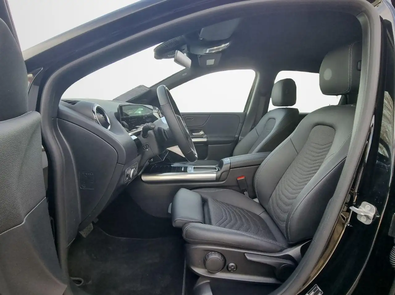 Mercedes-Benz B 200 Progressive AHK Navi Prem Keyless Kam — Vehicle gallery 12