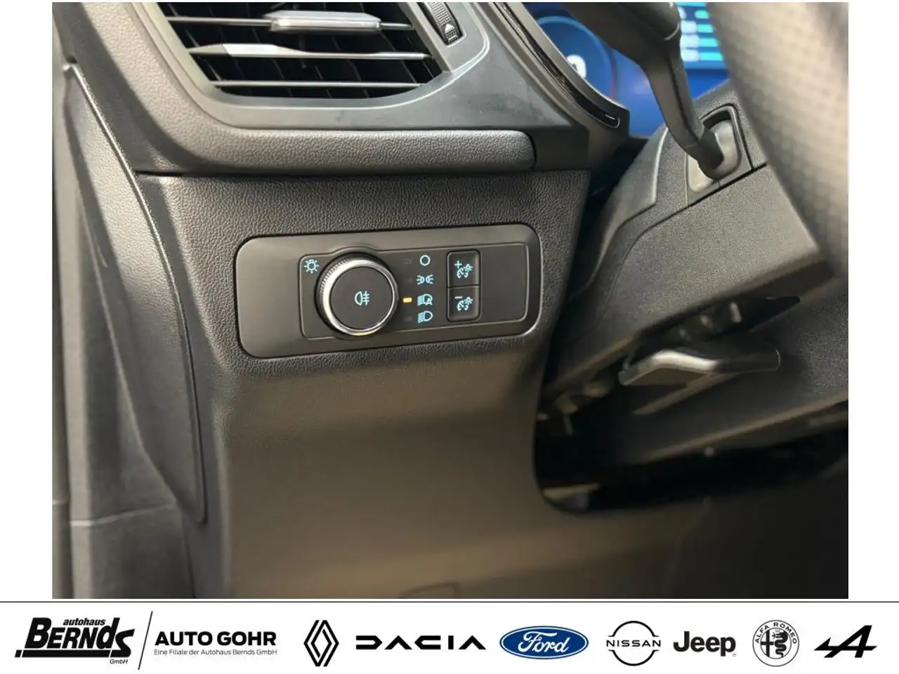 Ford Kuga 1.5 EcoBoost ST-LINE SITZHZG. Head-up-Display AC — Galerie du véhicule 24