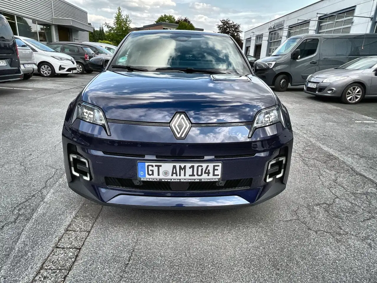 Renault R 5 R5 E-Tech Electric 150 Comfort Range Techno — Vehicle gallery 10