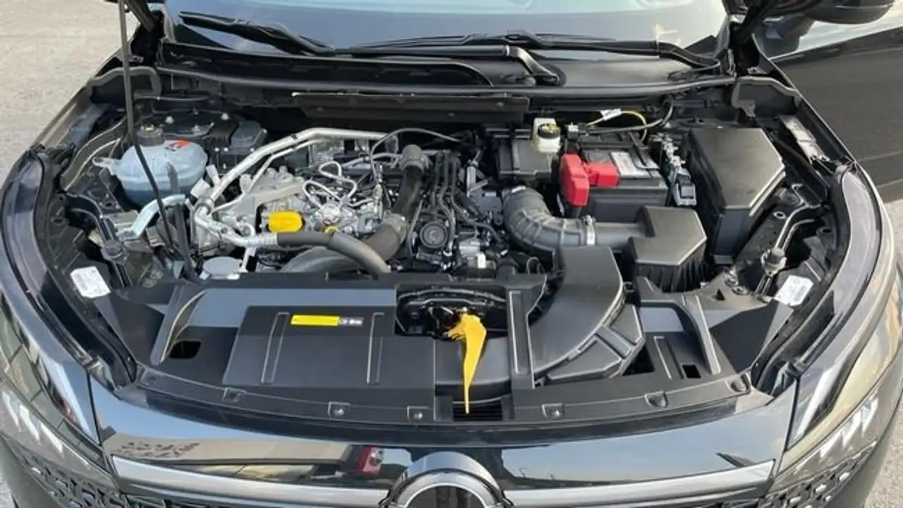 Nissan Qashqai 1.3 DIG-T MHEV ACENTA 140 5P — Galería del vehículo 25