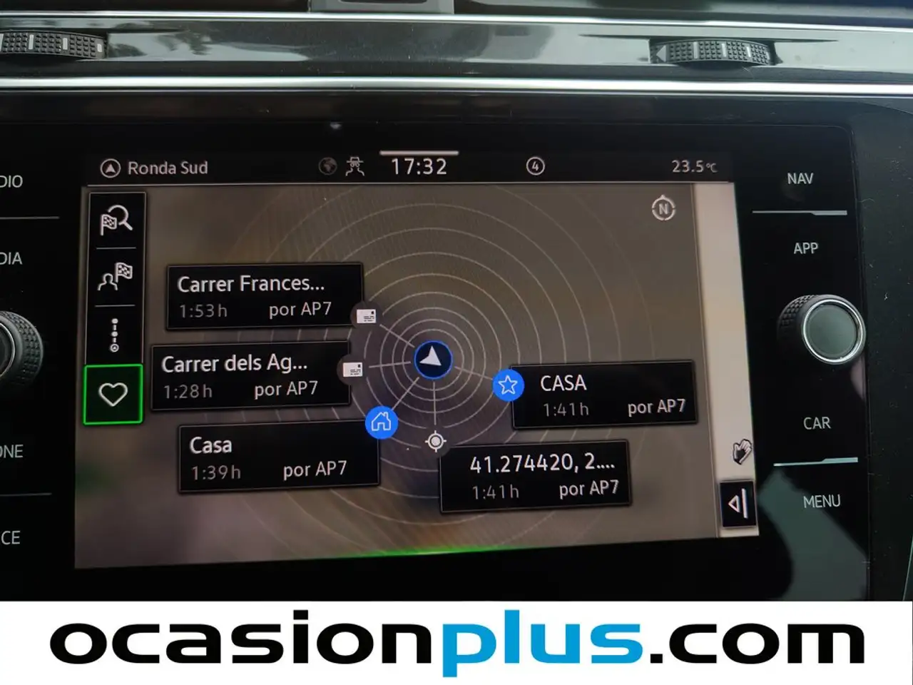 Volkswagen Tiguan 2.0TDI Urban Sport DSG 110kW — معرض صور السيارة 8