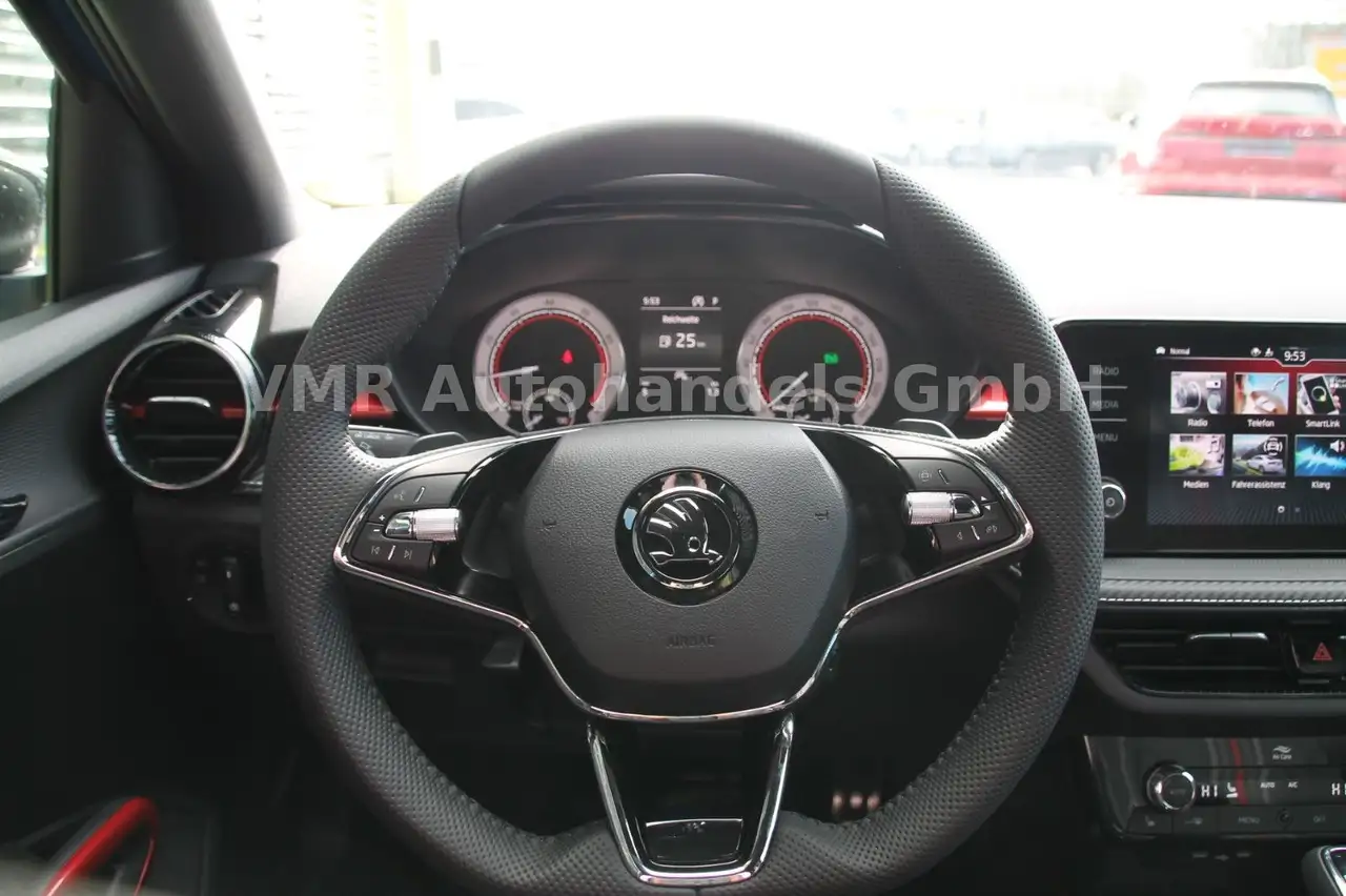 Skoda Fabia 1.0 TSI DSG Monte Carlo *APP*5J.Garantie* — Vehicle gallery 12