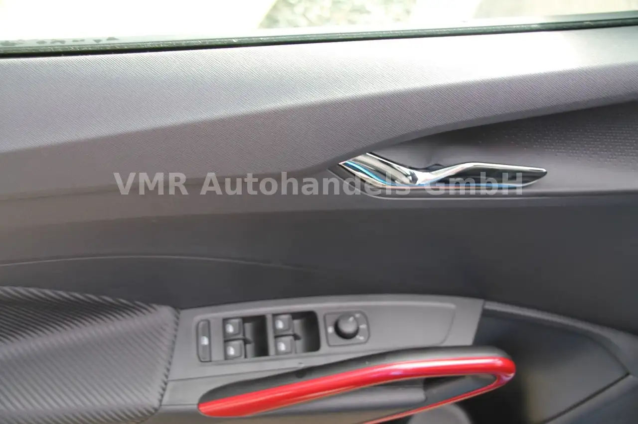 Skoda Fabia 1.0 TSI DSG Monte Carlo *APP*5J.Garantie* — Vehicle gallery 19