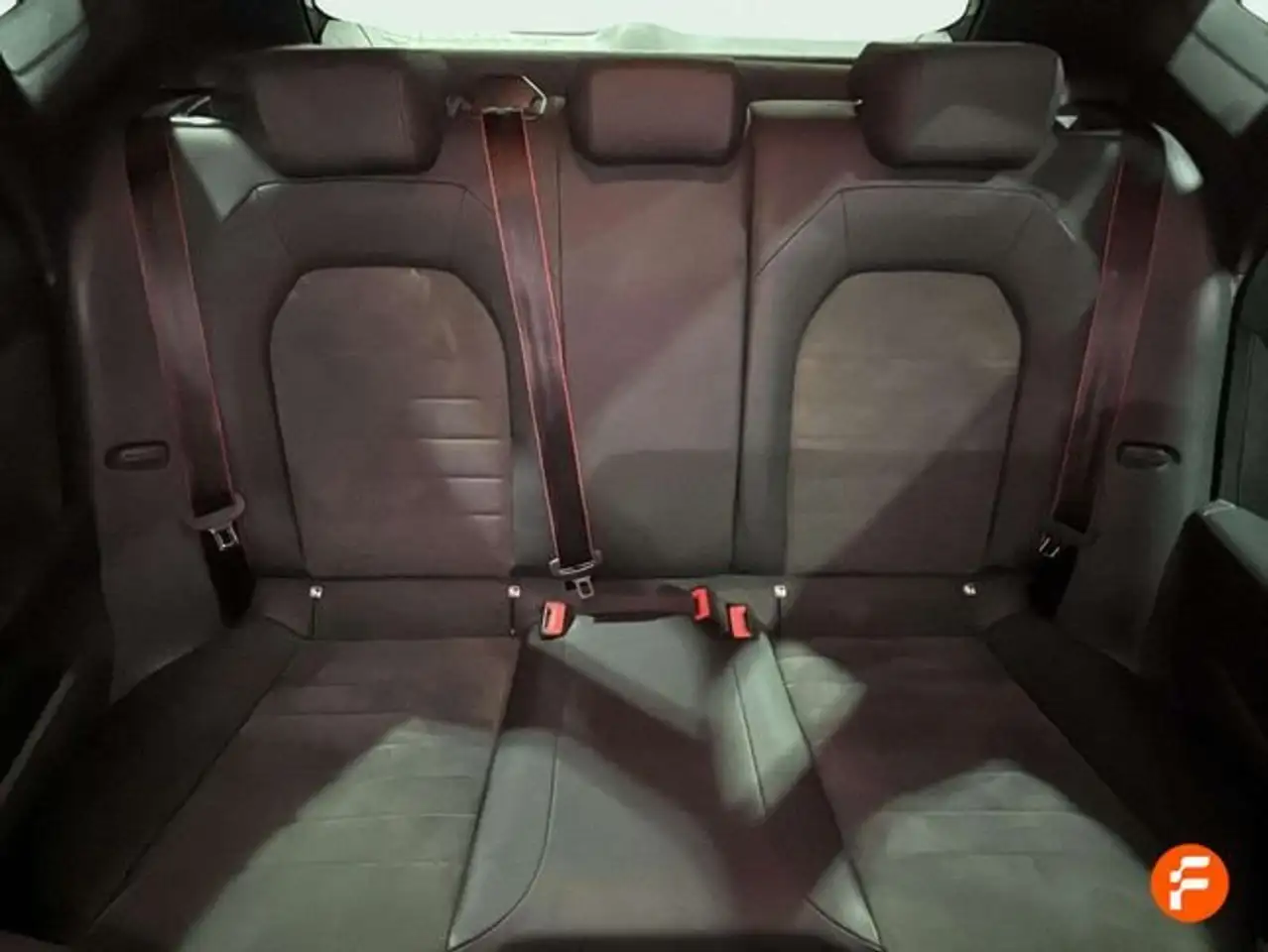 SEAT Arona 1.0 TSI 81kW (110CV) FR XL RX — Galerie du véhicule 23