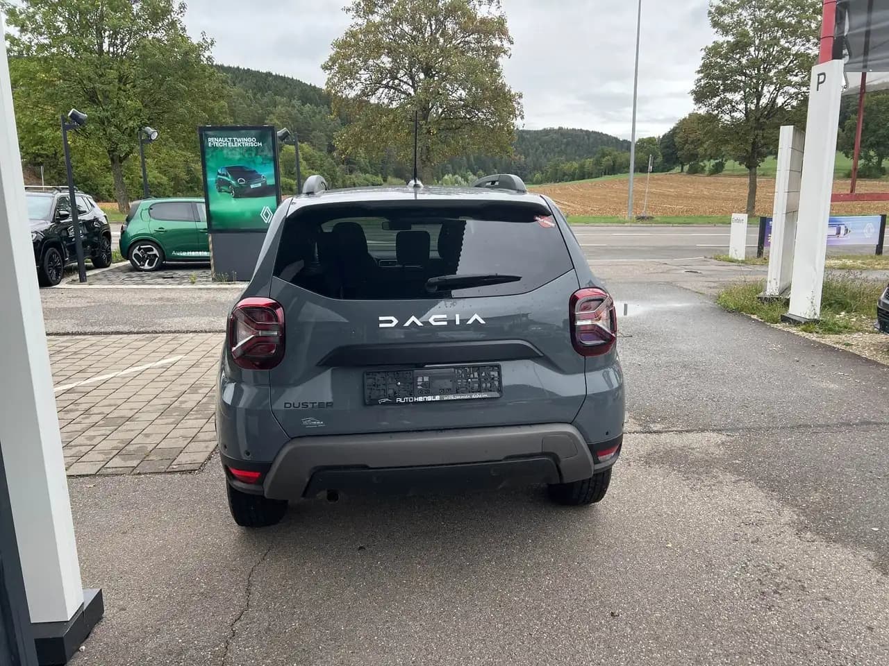 Dacia Duster II 1.3 TCe 130 Journey 2WD AHK Navi SH 5-Jahre Garantie — معرض صور السيارة 16