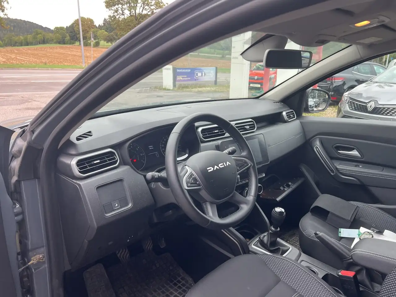 Dacia Duster II 1.3 TCe 130 Journey 2WD AHK Navi SH 5-Jahre Garantie — معرض صور السيارة 18