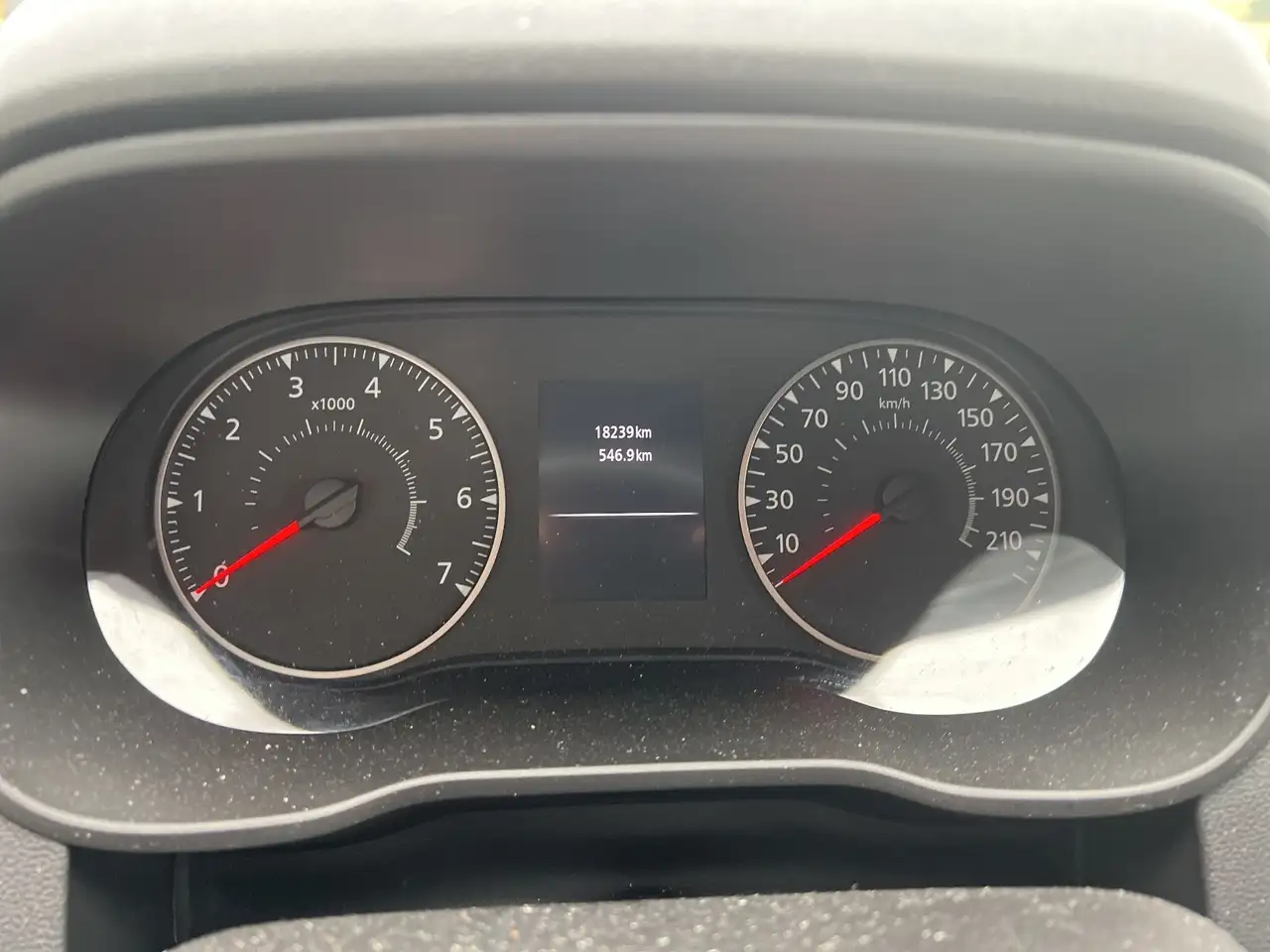 Dacia Duster II 1.3 TCe 130 Journey 2WD AHK Navi SH 5-Jahre Garantie — معرض صور السيارة 22