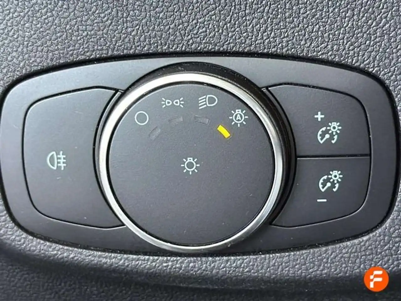 Ford Focus 2.3 Ecoboost ST Edition — Galería del vehículo 18