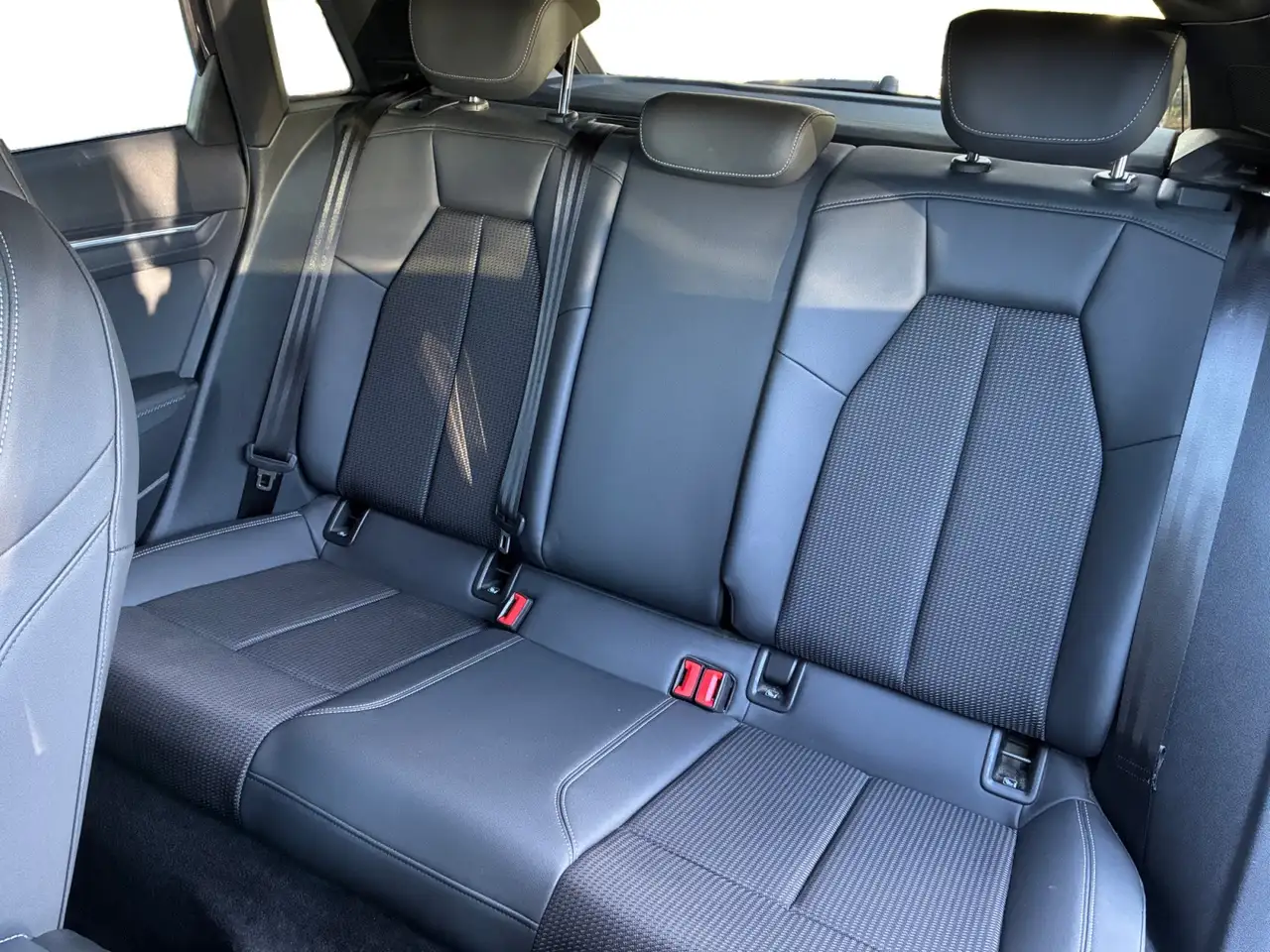 Audi S3 Sportback RFK/BANG&OLUFSEN/MATRIXLED/ACC/19" — معرض صور السيارة 14
