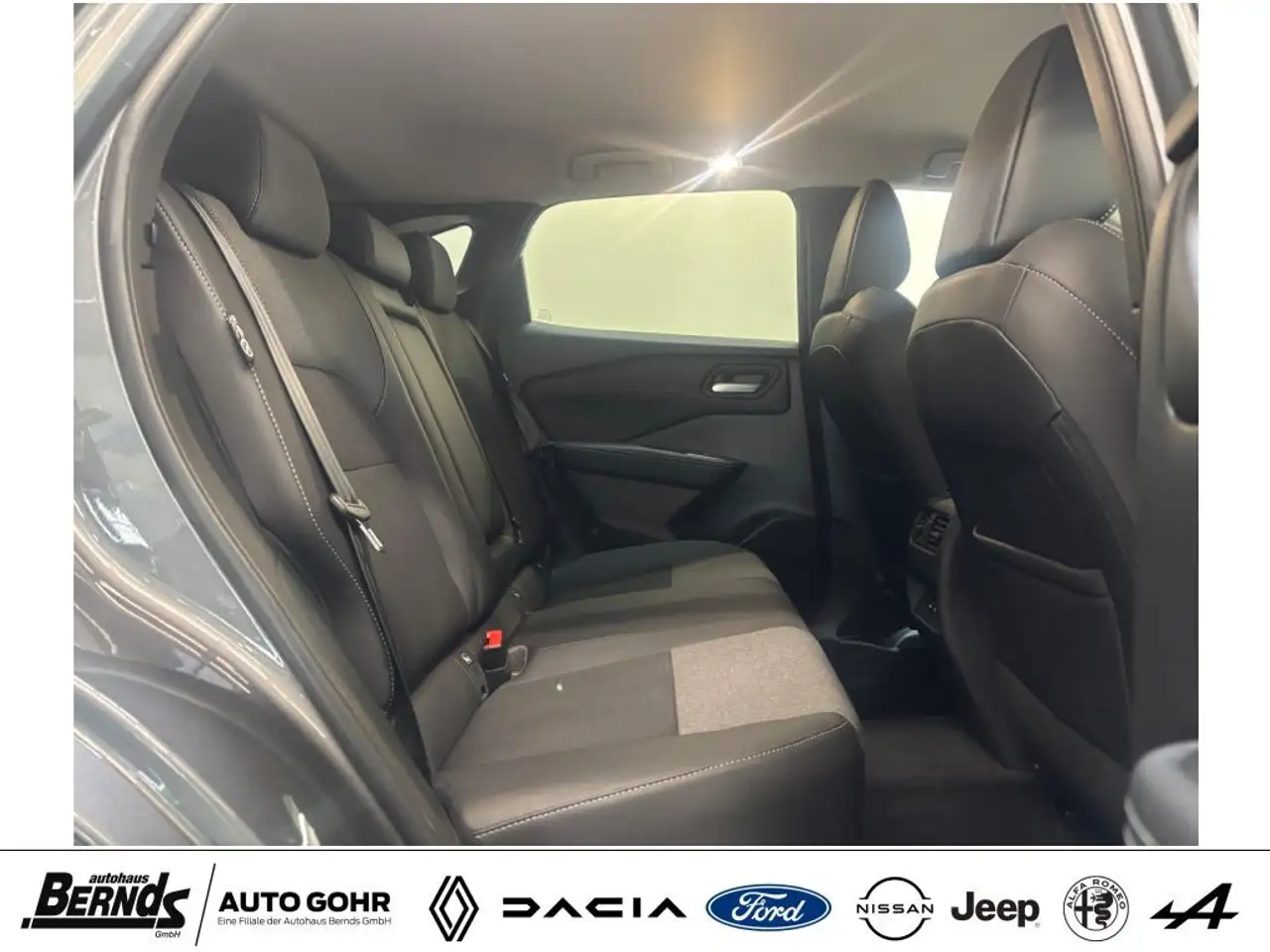 Nissan Qashqai 1.3 DIG-T MHEV Xtronic Aut. N-Connects WinterP. — Galerie du véhicule 4
