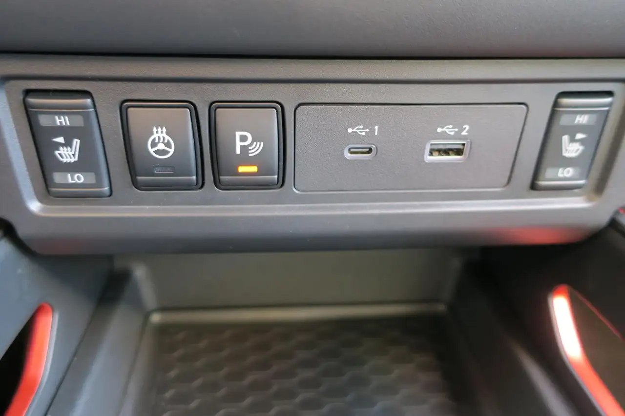 Nissan Frontier 3.8 AT PRO-4X Crew Cab LUXURY PACKAGE — Vehicle gallery 15