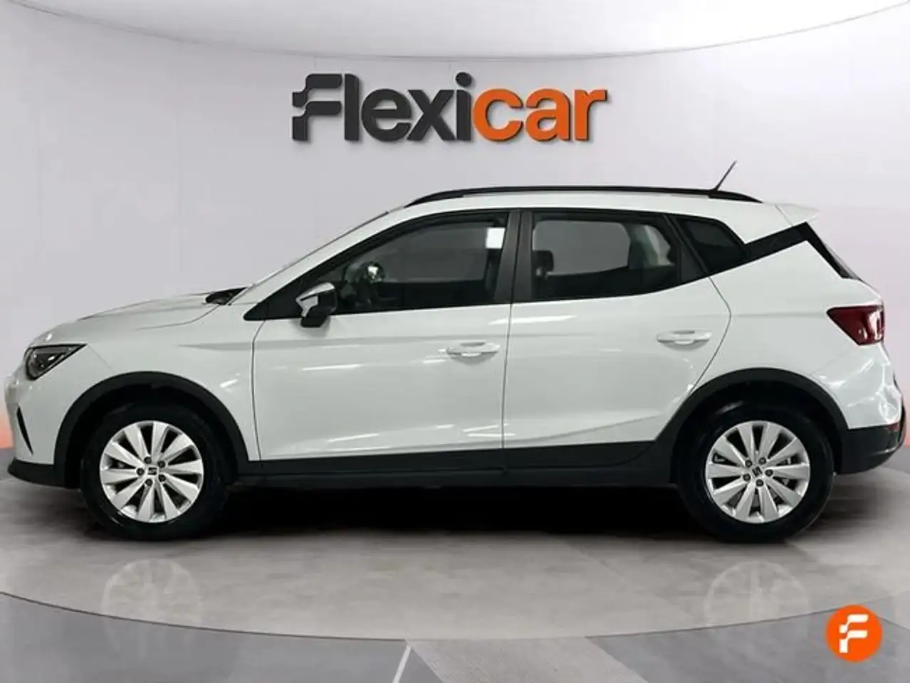 SEAT Arona 1.0 TSI S&S Style DSG7 XM 115 — معرض صور السيارة 3