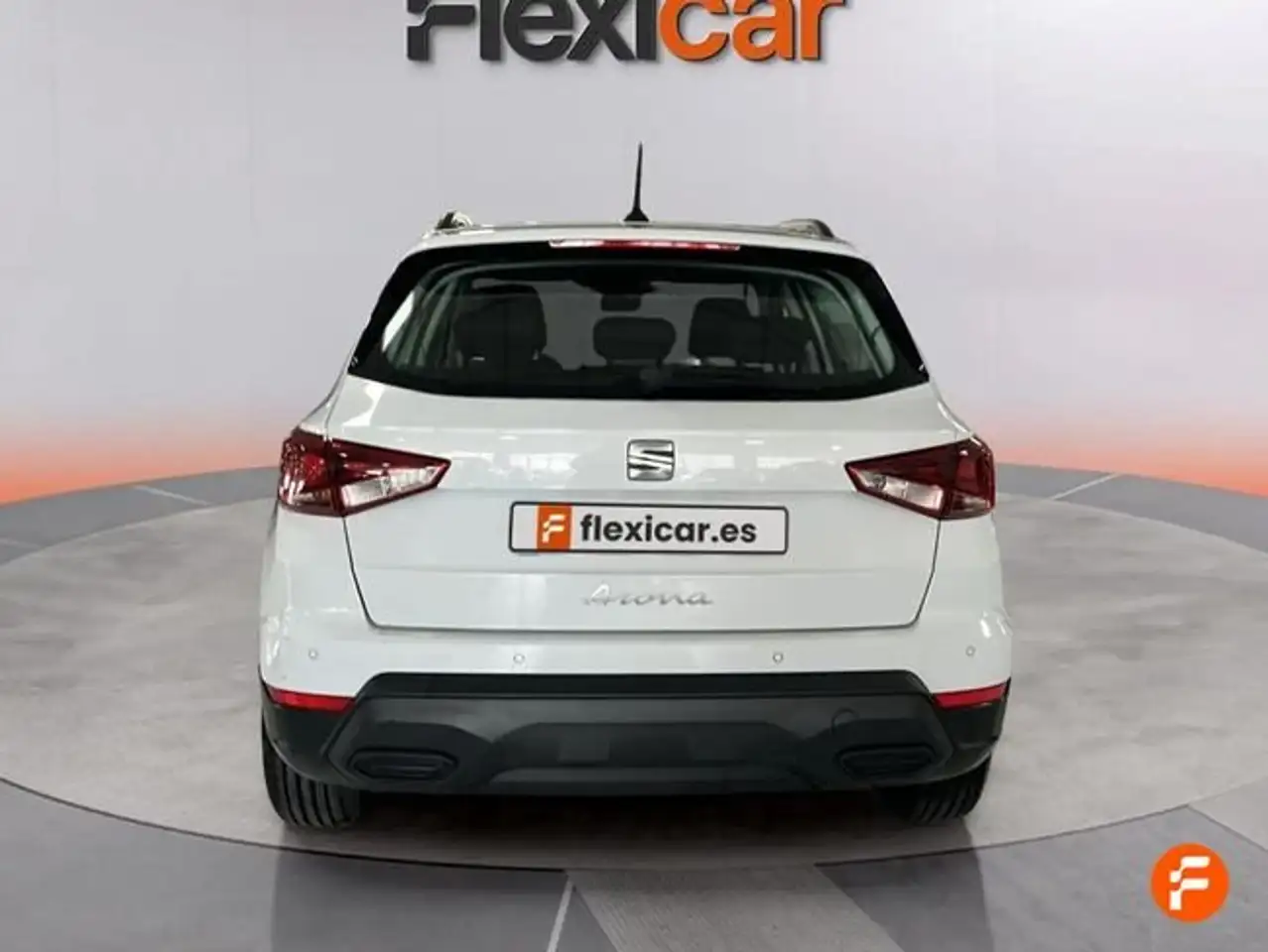 SEAT Arona 1.0 TSI S&S Style DSG7 XM 115 — معرض صور السيارة 5
