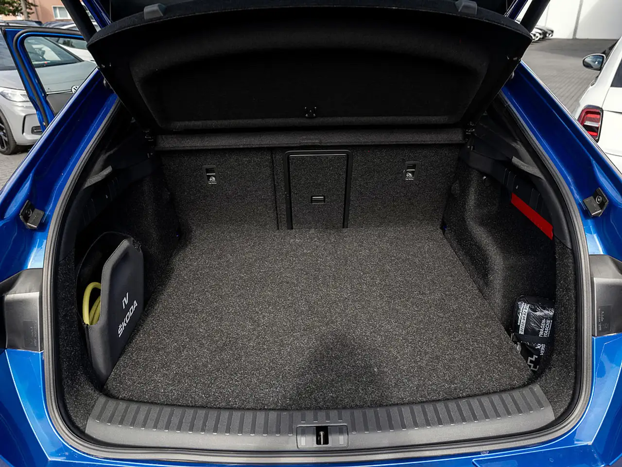Skoda Enyaq Coupé RS Suite PANO KAM MATRIX HUD SHZ — Vehicle gallery 16