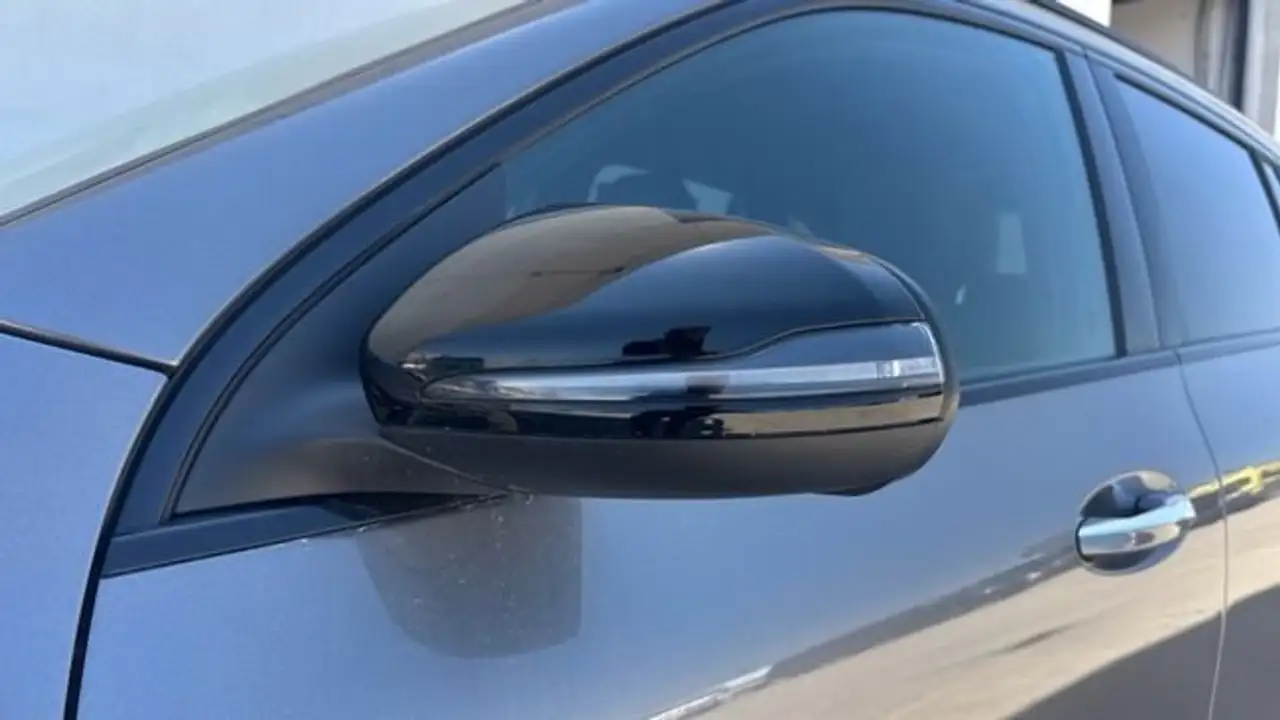 Mercedes-Benz GLA 200 D — معرض صور السيارة 16