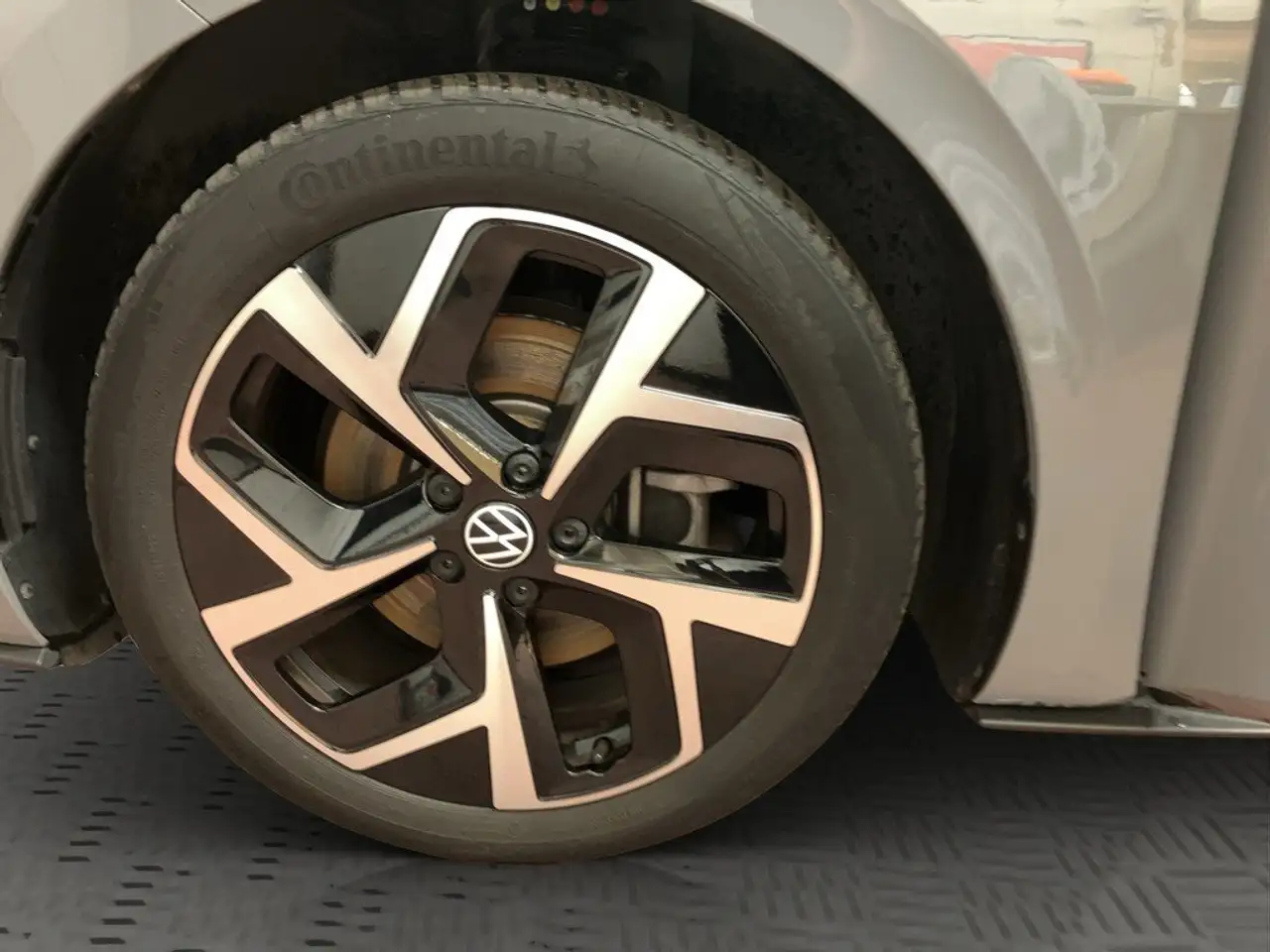 Volkswagen ID.3 Pro 150kW ACC App Connect LED Navi Kamera — Galería del vehículo 15