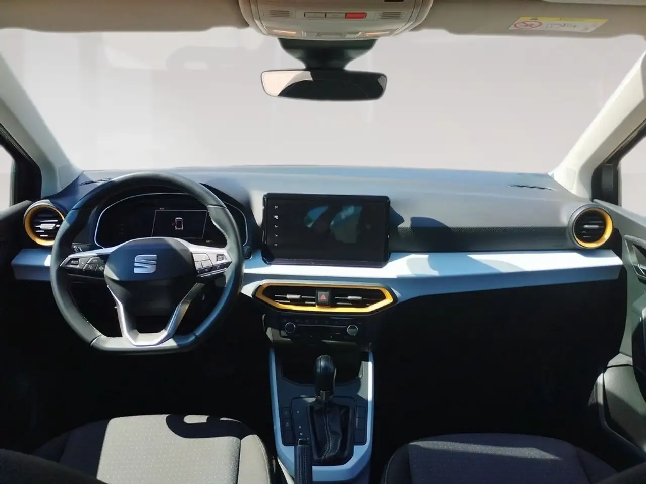 SEAT Arona 1.0 TSI S&S Style DSG7 XM 110 — معرض صور السيارة 4