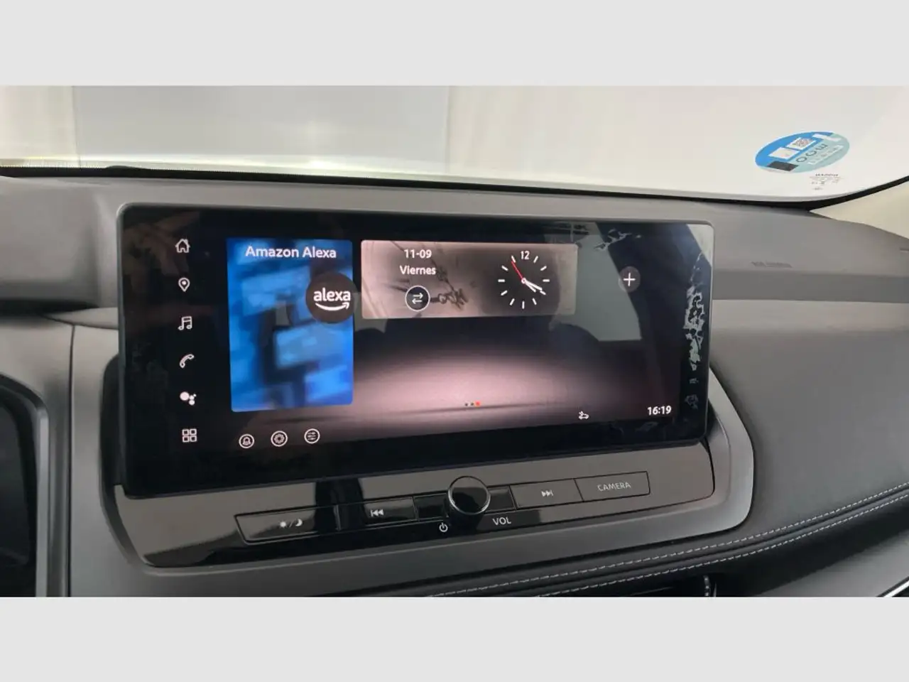 Nissan Qashqai DIG-T 116kW CVT N-Connecta mHEV — Vehicle gallery 16